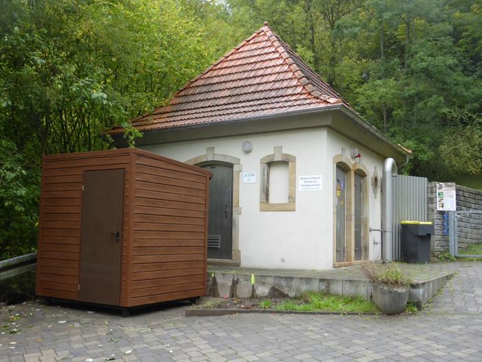 P1230365 k front magnific